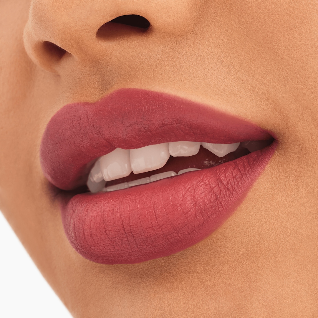 Powder Kiss Velvet Blur Slim Stick