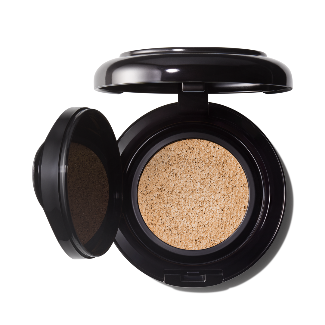 Studio Perfect SPF 50 / PA++ Hydrating Cushion Compact