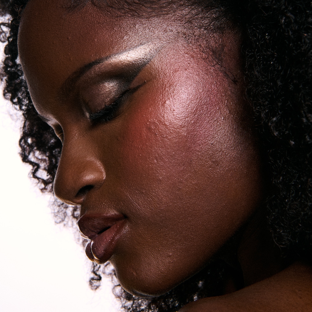 24 Mystery Must Haves Advent Calendar <br><font color=#ff0000>שווי 2245 ₪ </font>