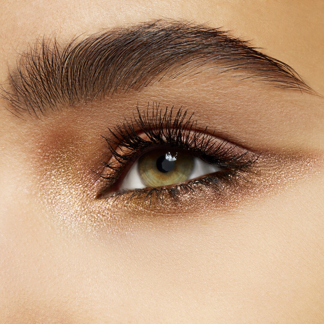 Every Bride-to-be Must Try These Eye Makeup Apps Before the D-day