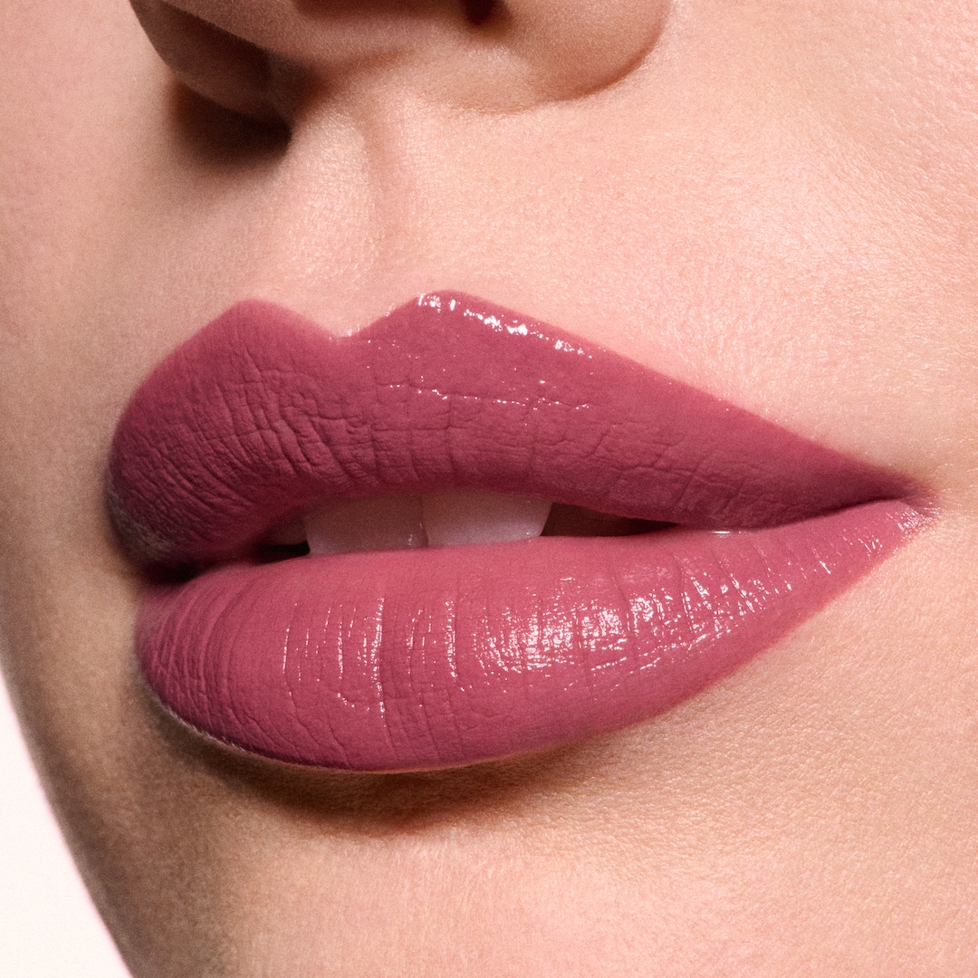 MACXIMAL SLEEK SATIN LIPSTICK