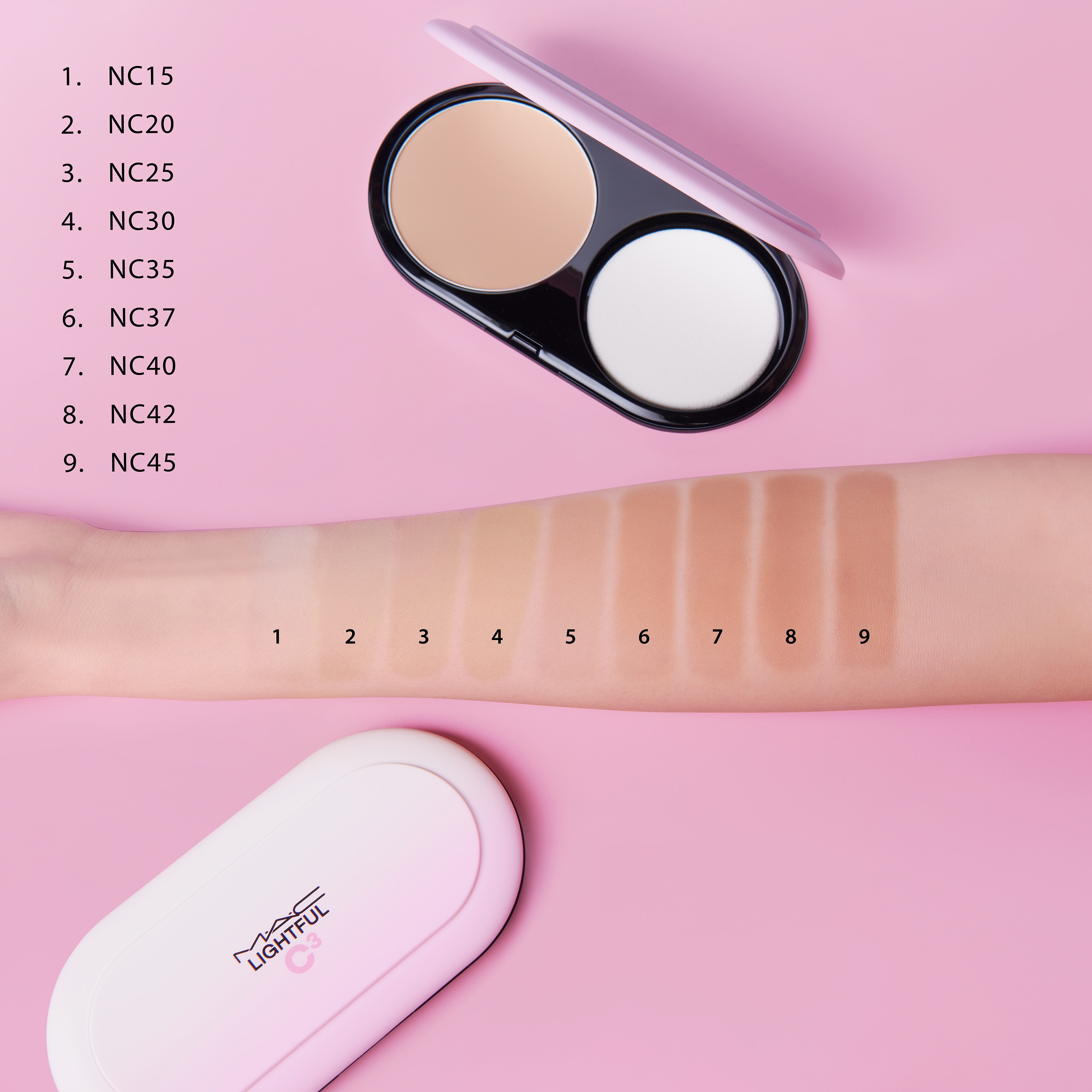 MAC Lightful C3 ナチュラルシルクパウダー SPF15/PA+ M・A・C