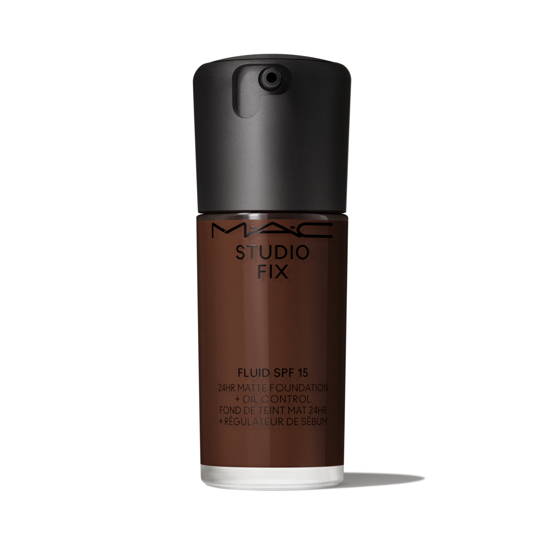 Studio Fix Fluid SPF 15 24HR Matte Foundation + Oil Control 