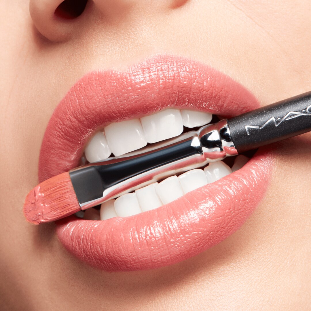 Lustreglass SheerShine Lipstick / Bubbles & Bows MAC Cosmetics México Sitio Oficial