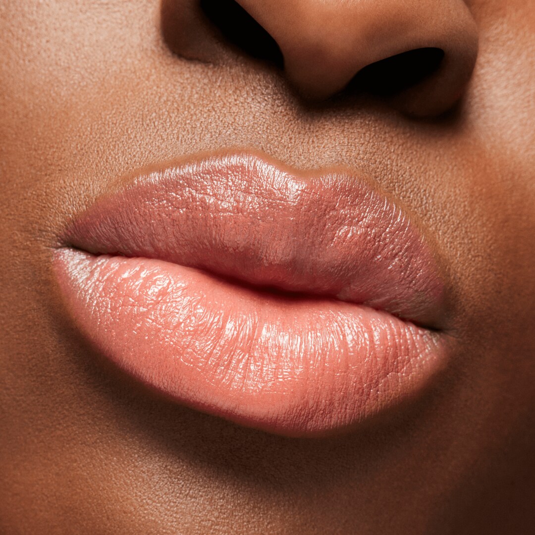 Lustreglass SheerShine Lipstick / Bubbles & Bows MAC Cosmetics México Sitio Oficial