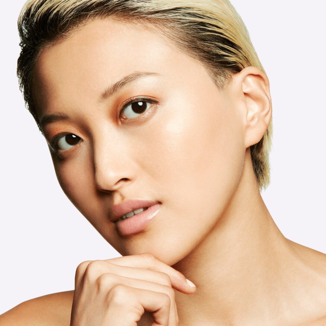 Fix + / New Year Shine | MAC Cosmetics México - Sitio Oficial Fix + / New Year Shine | MAC Cosmetics México - Sitio Oficial