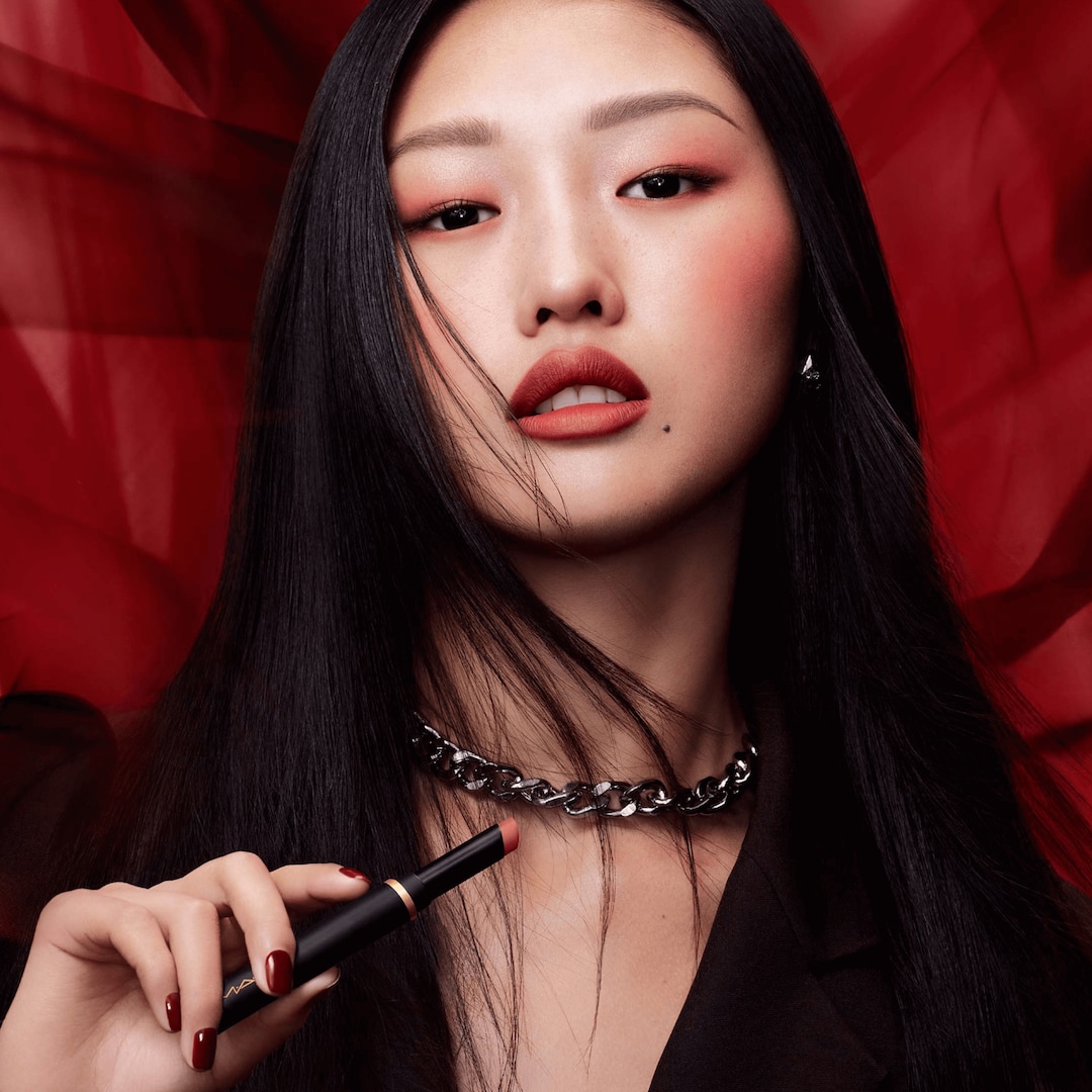 Labial Powder Kiss Velvet Blur Slim Stick, sweet cinnamon