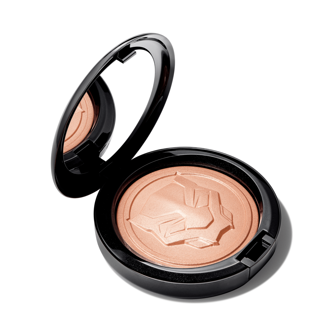 Extra Dimension Skinfinish / Black Panther-collectie By M·A·C van Marvel Studios