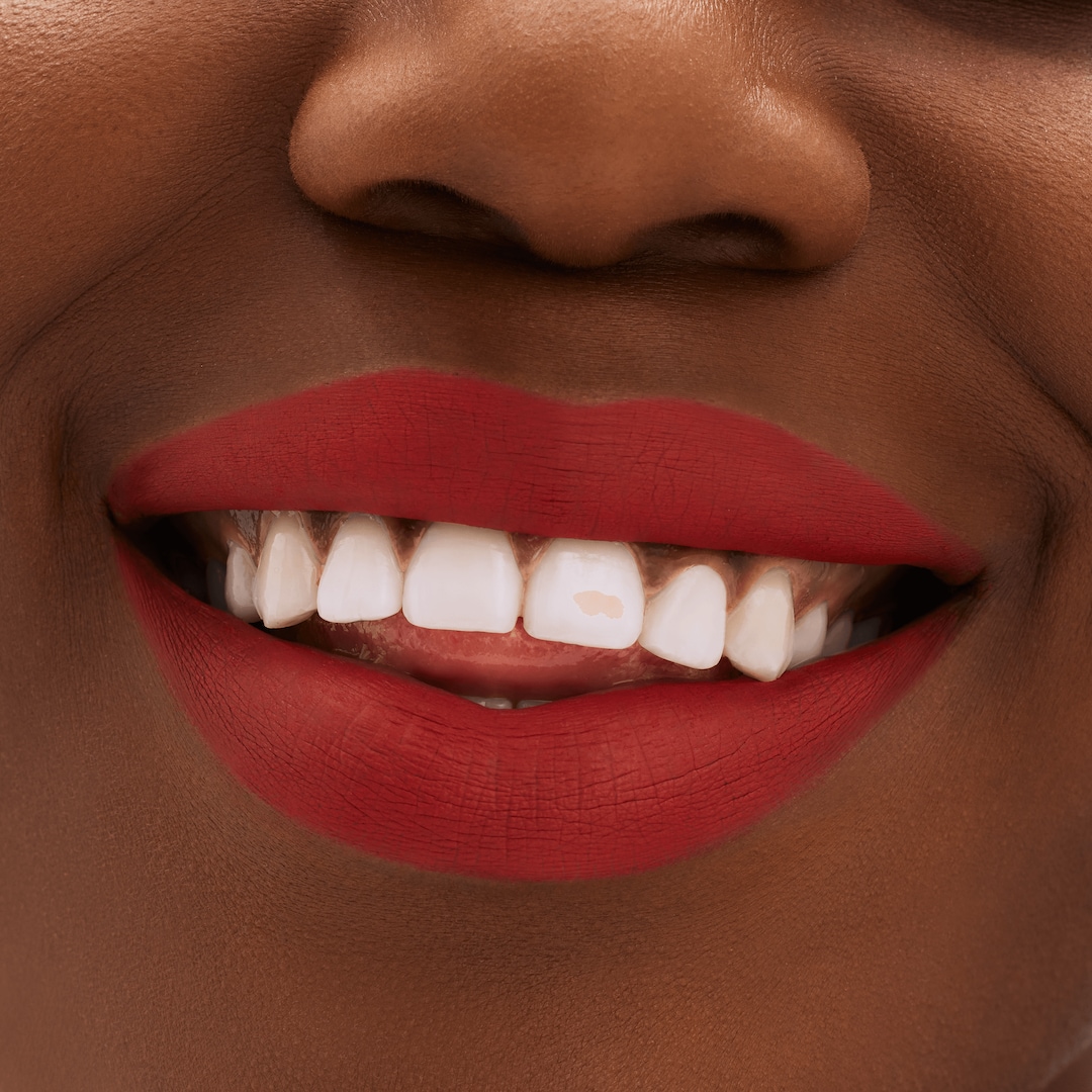 M·A·C Locked Kiss 24hr Lipstick, EXTRA CHILI, .06 oz / 1.8 g