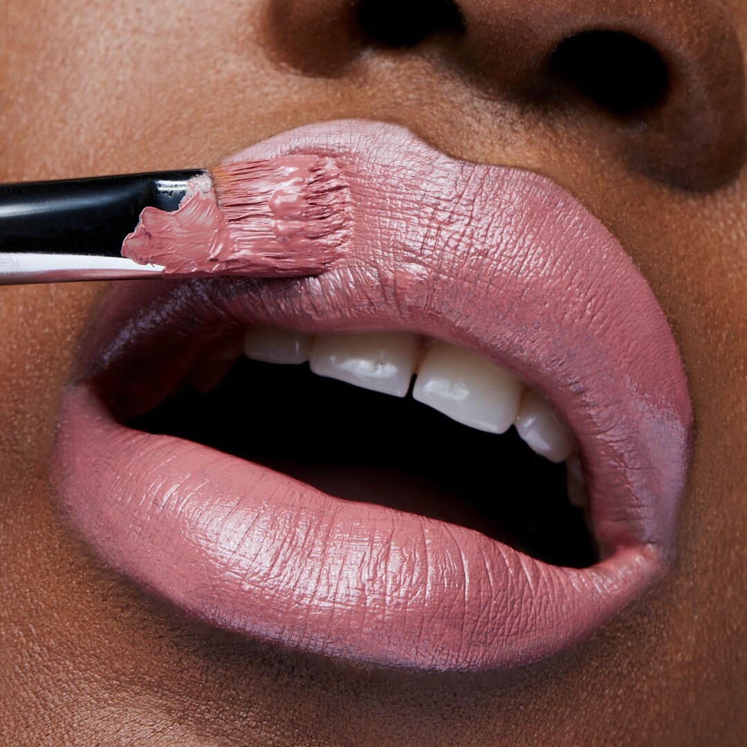 Amplified Lipstick 顯色豐潤唇膏, 104 Cosmo 暢銷色 短效品 效期: 2026/9/1, 3g/ 0.1oz