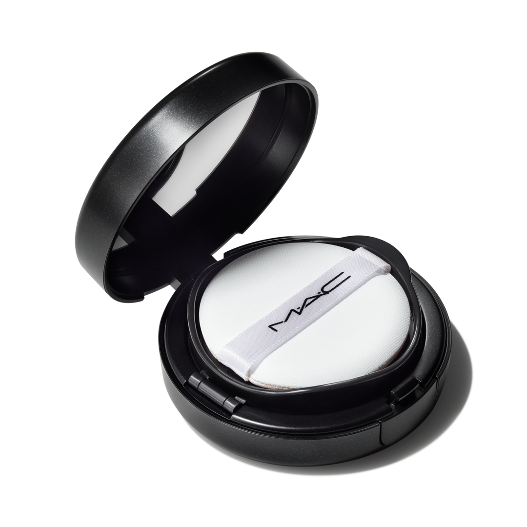 Studio Fix Complete Coverage Cushion Compact SPF 50/PA++++