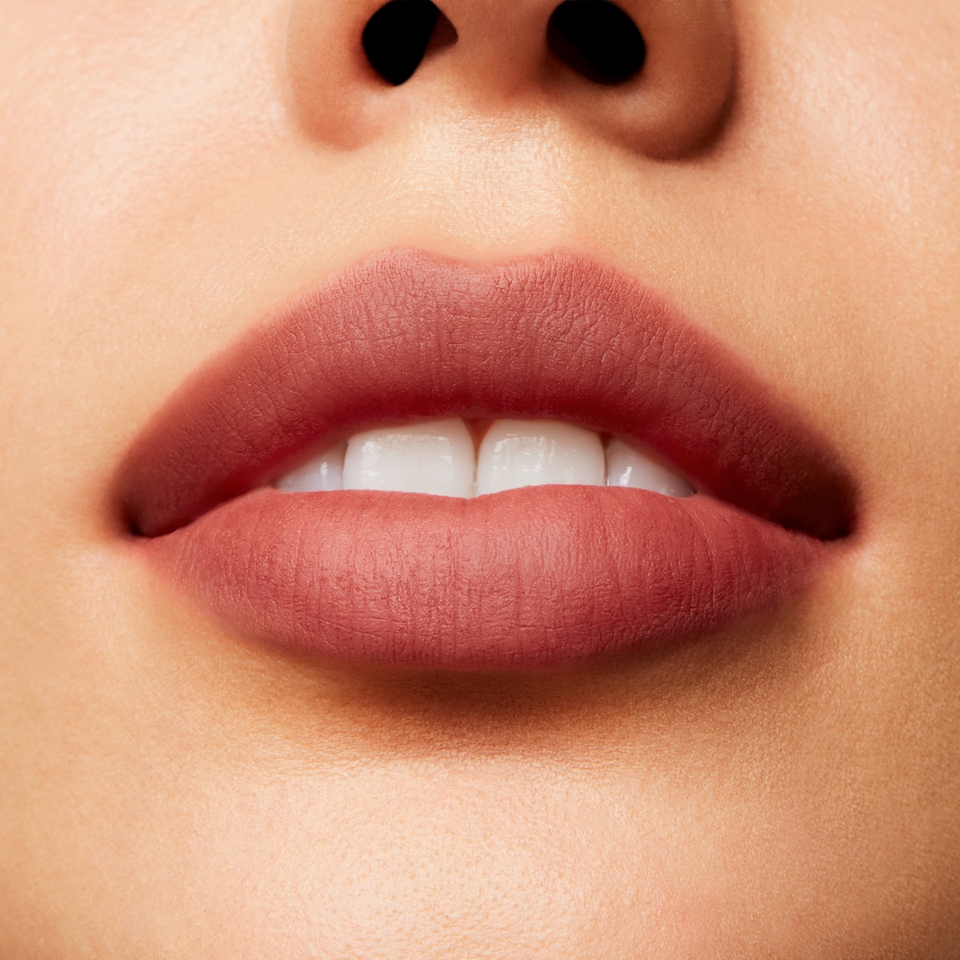 Powder Kiss Liquid Lipcolour 