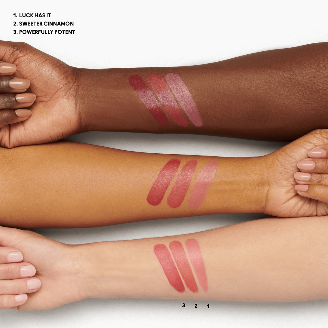 LUSTREGLASS SHEER-SHINE LIPSTICK / LOVESTRUCK LUCK 熾愛之心限量系列-超水感持色水唇膏, Luck Has It 短效品 效期: 2026/7/1, 3G