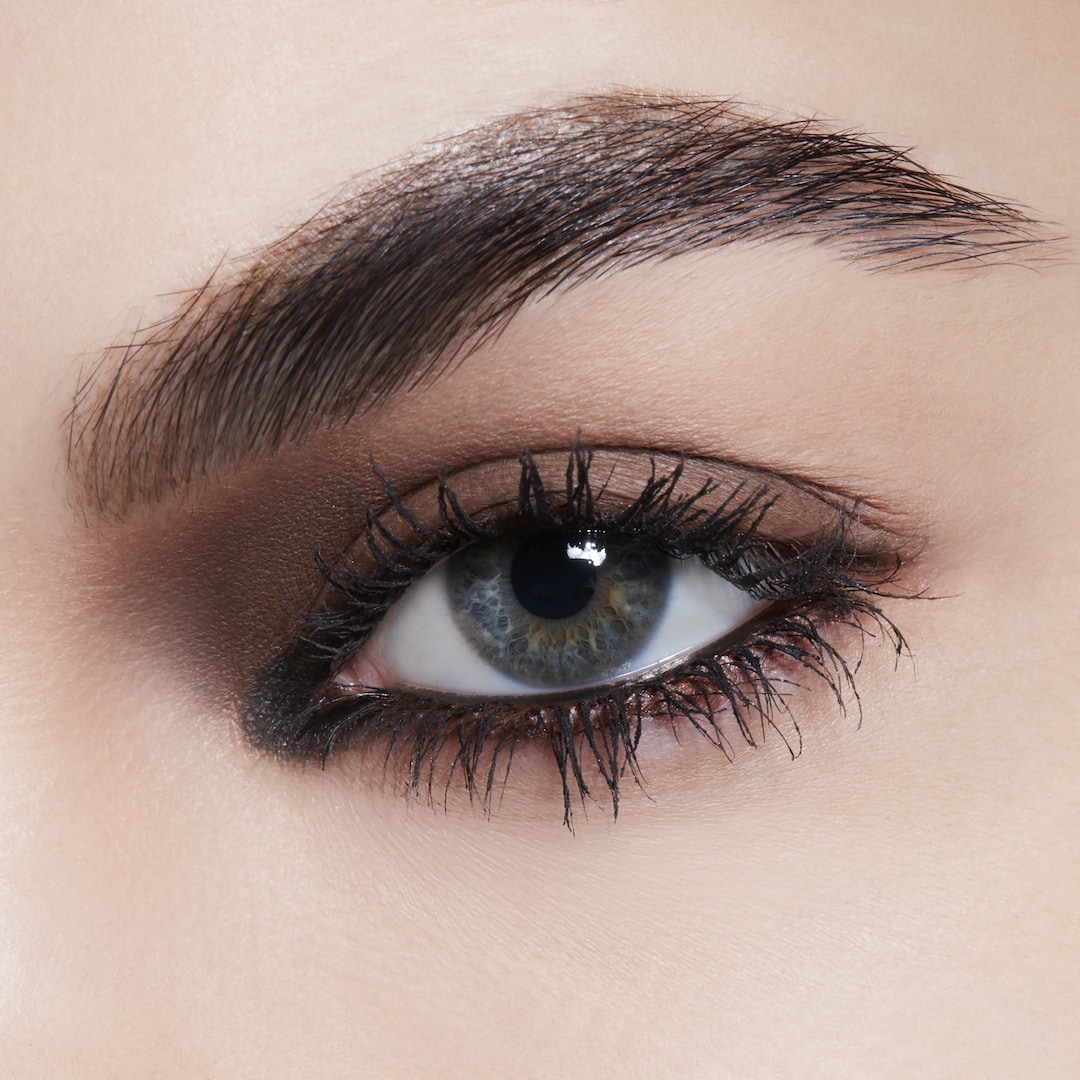 Single Eyeshadows | Omega, Shroom & More | MAC Cosmetics Single Eyeshadows | Omega, Shroom & More | MAC Cosmetics