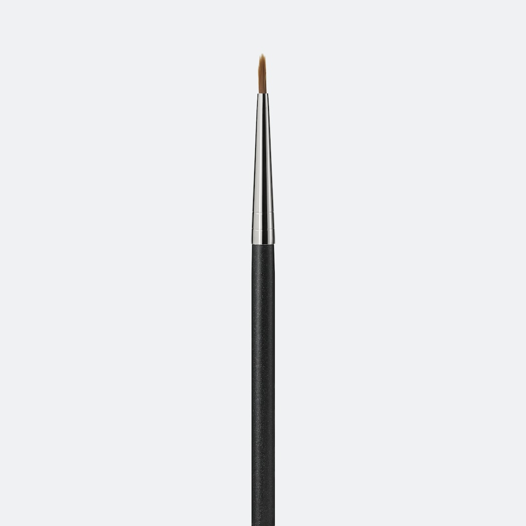 M∙A∙C 210S Precise Eye Liner Brush, M∙A∙C Cosmetics – Official Site