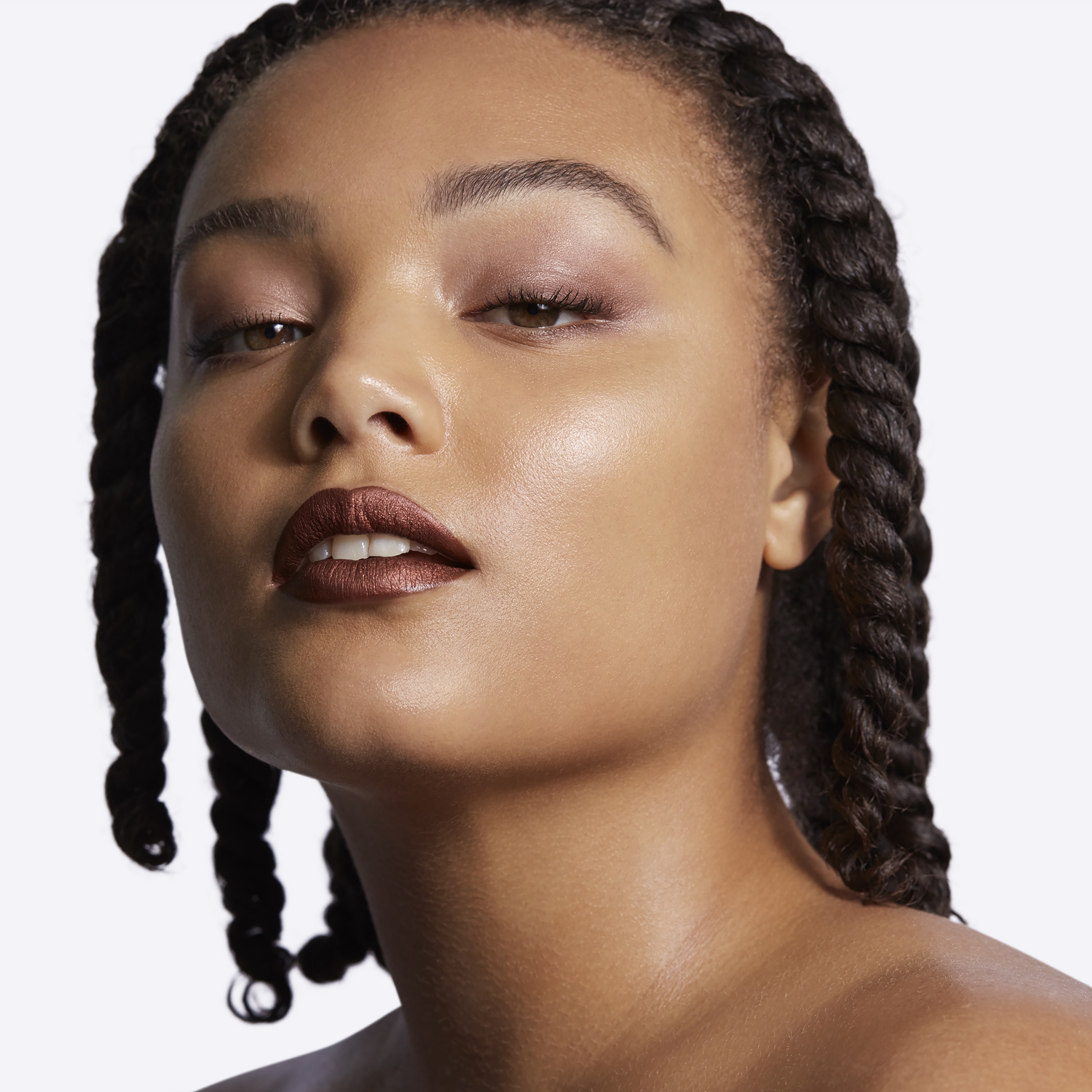 M·A·C Studio Face and Body Foundation - Thumbnail 3