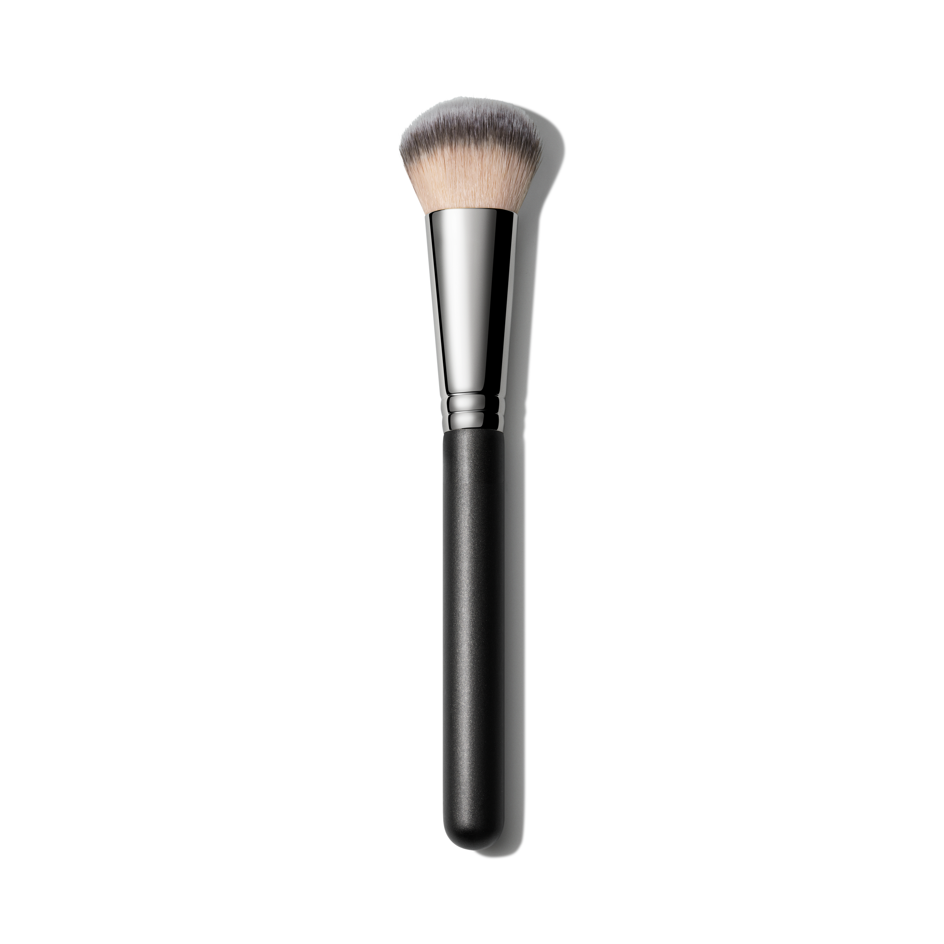 M·A·C Cheek Brush - Thumbnail 5