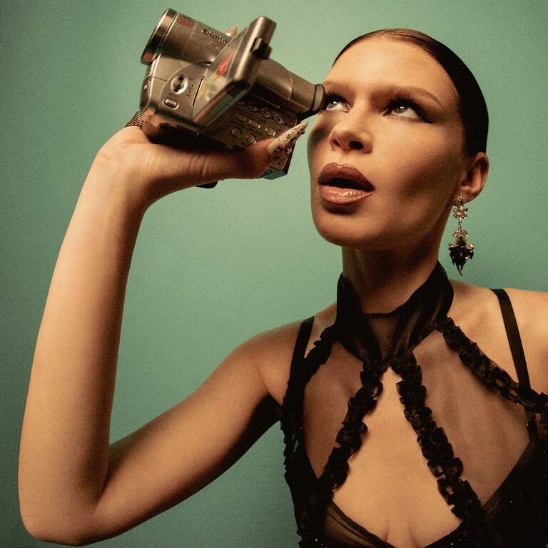 Born To Be Famous Lip Kit, Alt