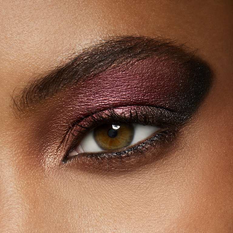 MOODY BLOOMSEye Shadow, CRANBERRY , 1.5g, Model, Medium Skin Tone