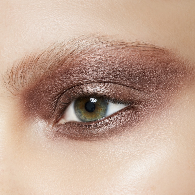 MOODY BLOOMSEye Shadow, Satin Taupe, 1.5g, Model, Light Skin Tone