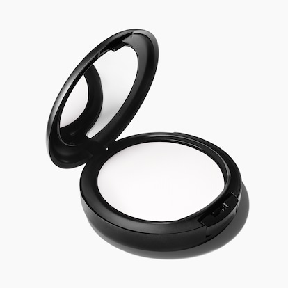 Studio Fix Pastels, 15.0 g, Shivering White, Product Shot