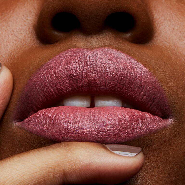 Matte Lipstick, 3.0 g, Mehr, Model, deep