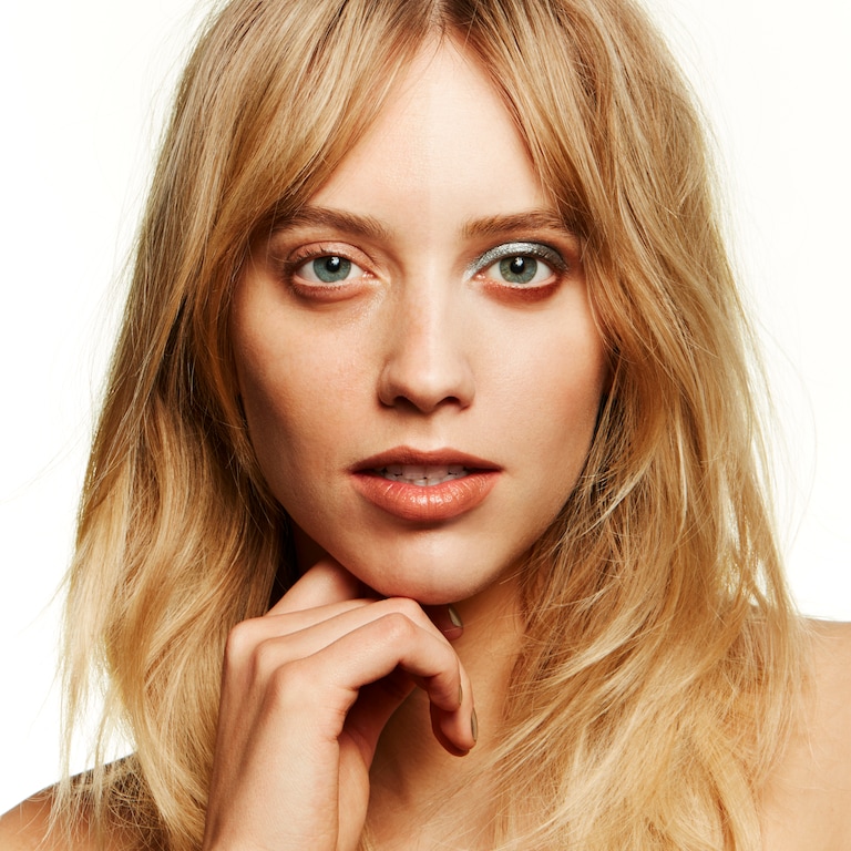 Studio Finish Anti-Cernes Studio SPF 35, 7.0 g, NW25, Model, light