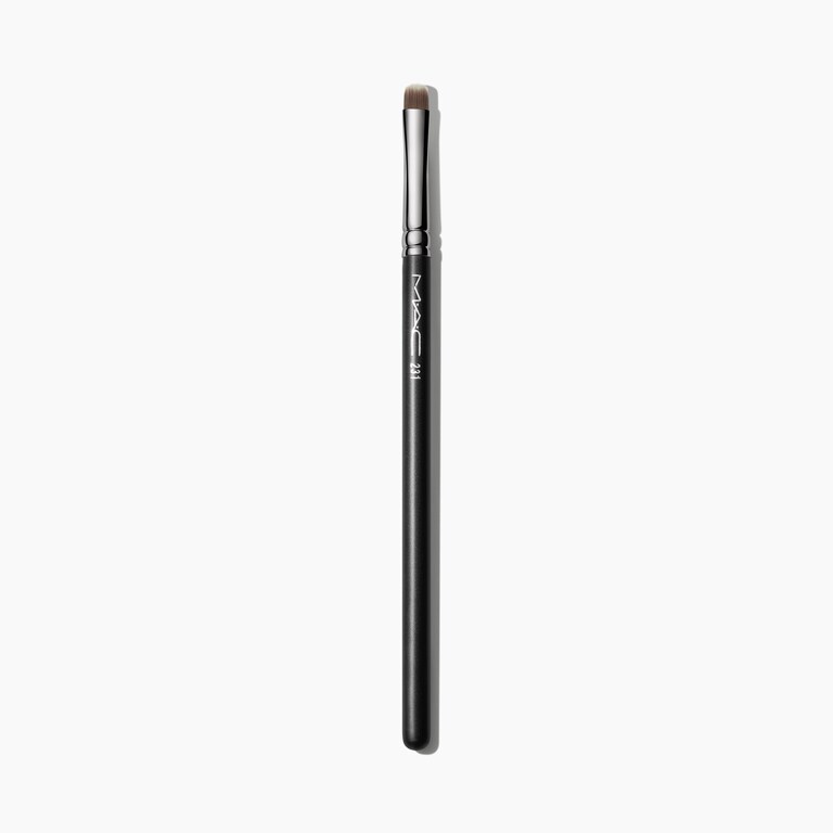 Eye Shadow Brushes | MAC Cosmetics