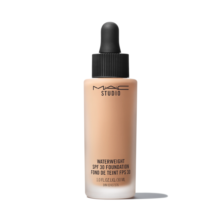 Studio Waterweight Studio Waterweight SPF 30 Foundation, NW22, NW22, 30ml, Product Shot