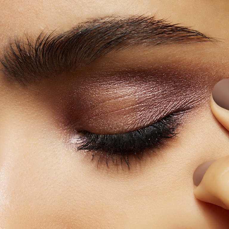 MOODY BLOOMSEye Shadow, Nude Model, 1.5g, Model, Medium Skin Tone