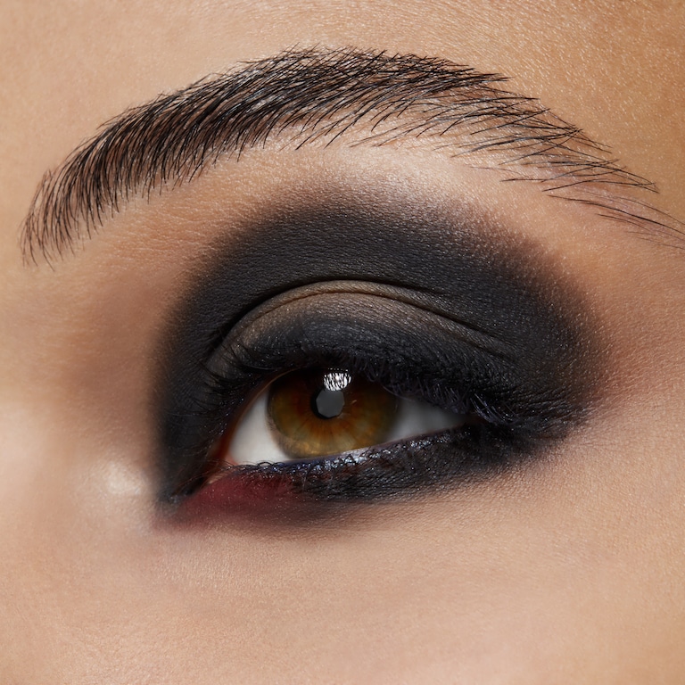 MOODY BLOOMSEye Shadow, Carbon, 1.5g, Model, Medium Skin Tone