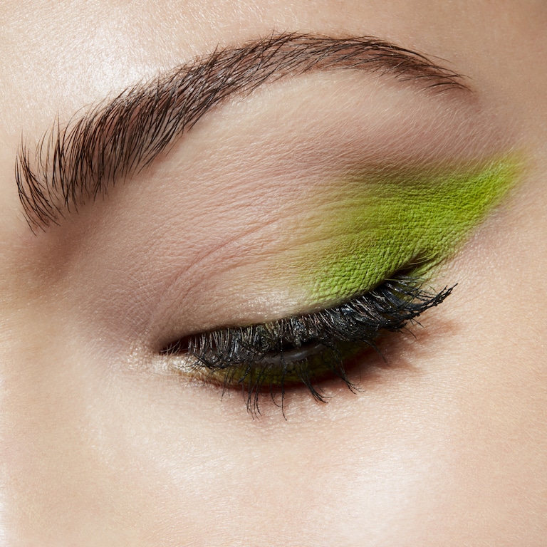 Small Eye Shadow, 1.5 g, What's The WIFI?, Model, light