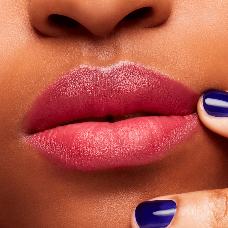 Powder Kiss Rouge à lèvres Velvet Blur Slim Stick, 2.0 g, wild sumac, Model, deep
