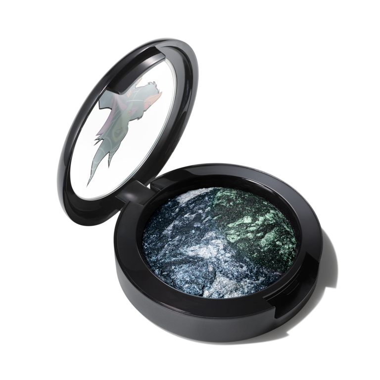 Mineralize Eye Shadow Duo / M·A·C 40 Disney Favourites in She Who Dares, She Who Dares, 3.2g, Product Shot