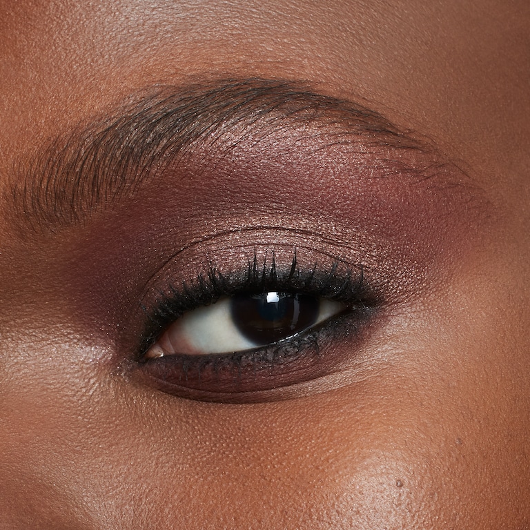 Treasured Eye Shadow Palette x 6: Rose To The Occasion, Rose To The Occasion, Model, Deep Skin Tone