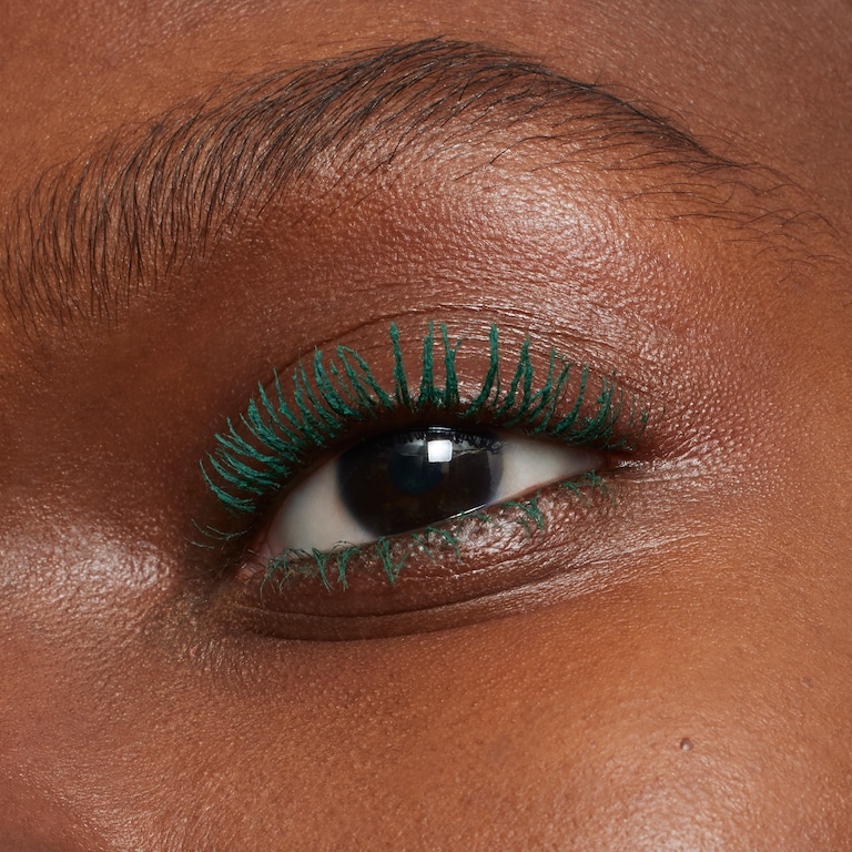 M\·A\·Cstack Mascara / Gift of Gold, Emerald Stack, 12ml, Model, Deep Skin Tone