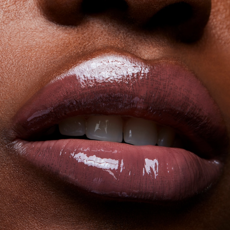 Lipglass, Bittersweet Me, 3.1ml, Model, Deep Skin Tone