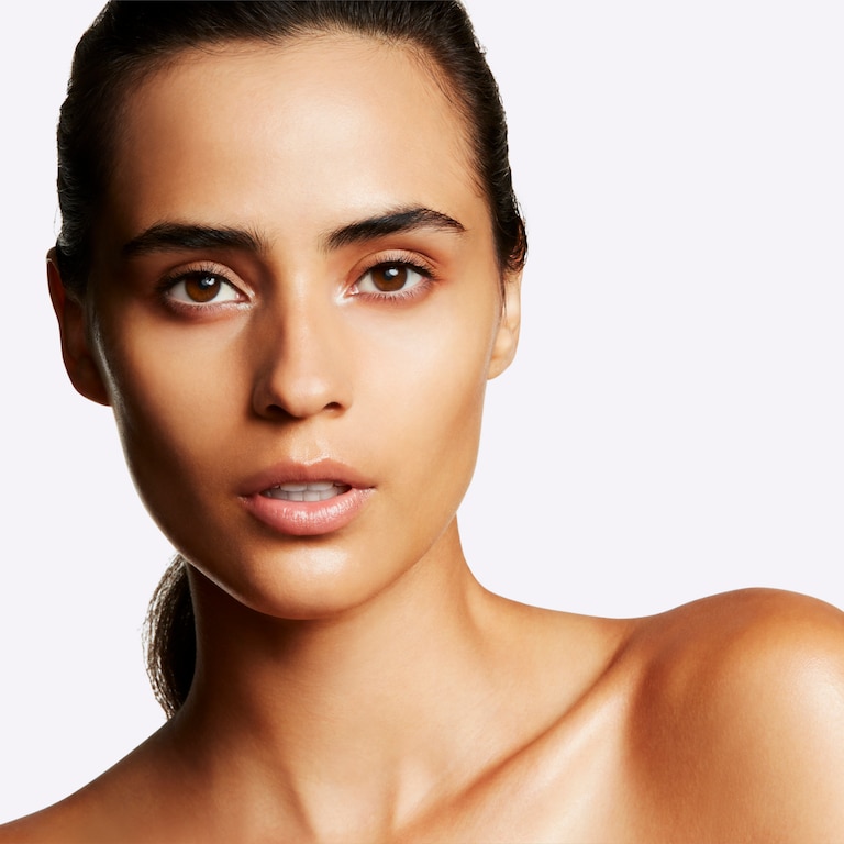 Prep + Prime M·A·C Fix+ Magic Radiance, 100.0 ml, Model, medium