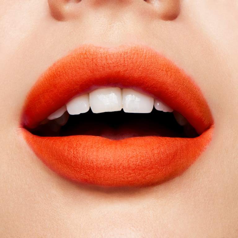 Powder Kiss Liquid Lipcolour, 5.0 ml, Resort Season, Model, light