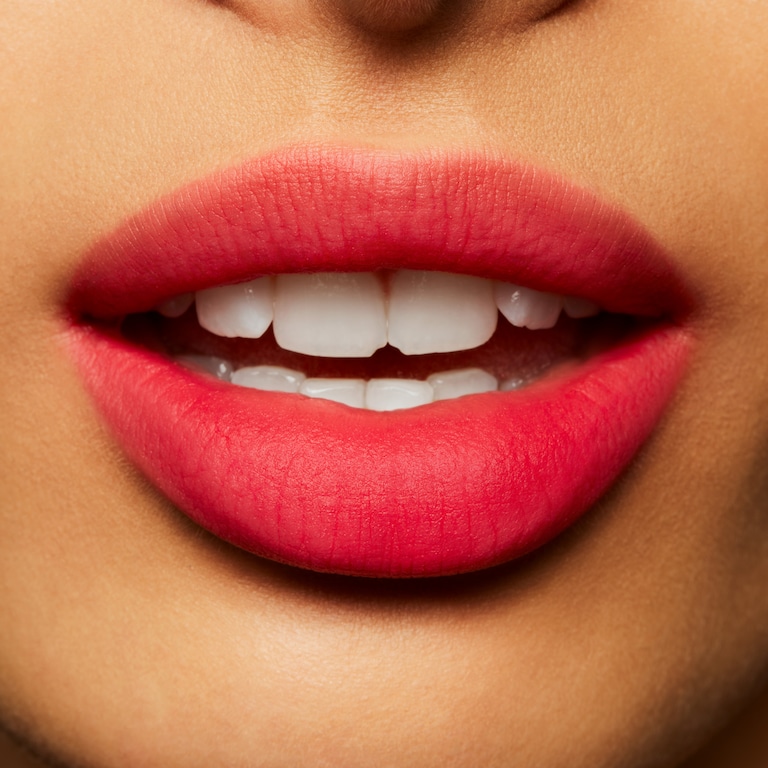 Powder Kiss Rouge à lèvres liquide, 5.0 ml, ESCANDALO！, Model, medium