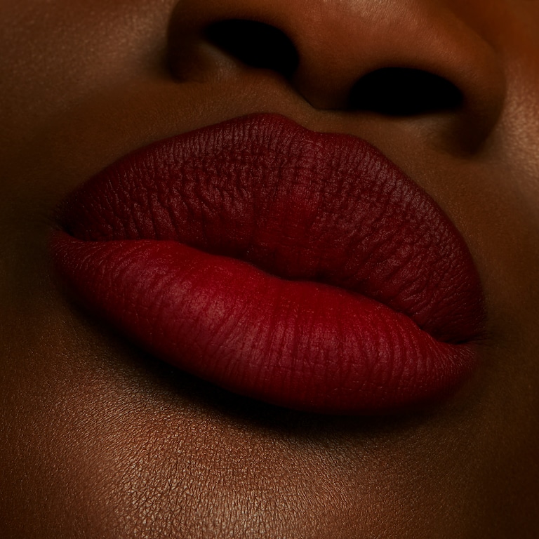 Powder Kiss Liquid Lipcolour, 5.0 ml, Fashion Sweetie, Model, deep