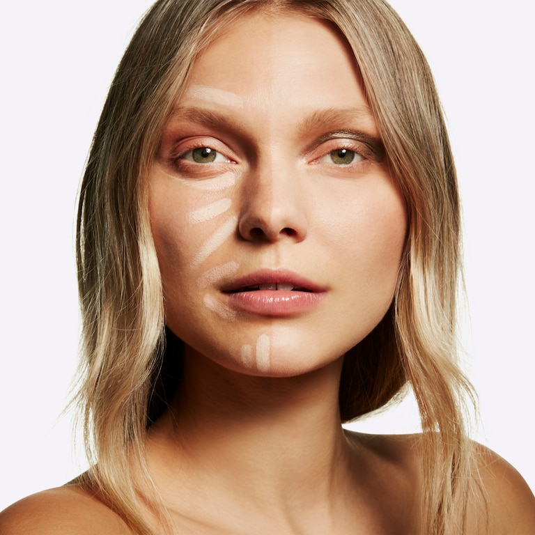 Studio Fix Conceal & Correct Palette, 6.0 g, Light, Model