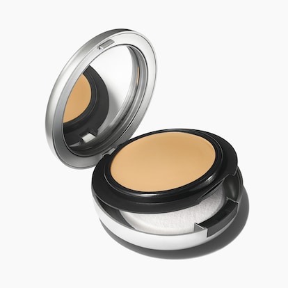 Studio Fix Tech Cream-To-Powder Foundation, 10.0 g, NC13, Product Shot