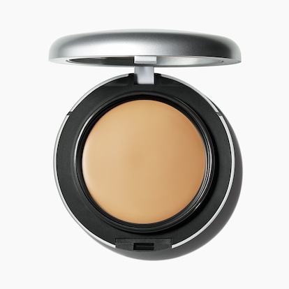 Studio Fix Tech Cream-To-Powder Foundation, 10.0 g, NC13, Product Shot