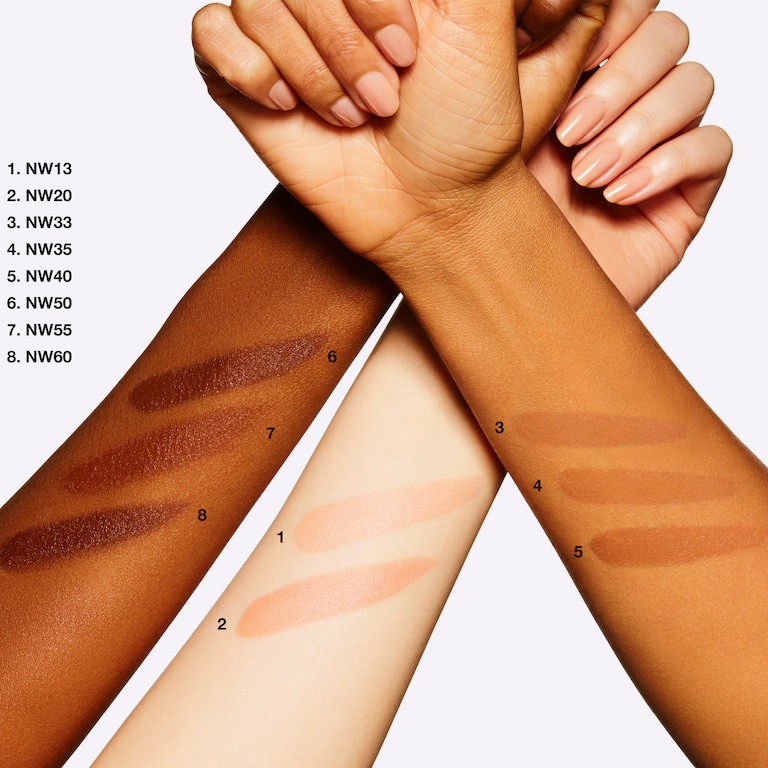 Studio Fix Tech Cream-To-Powder Foundation, 10.0 g, NW20, Model, light