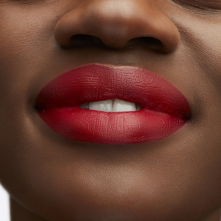 Love Me Love Me Liquid Lipcolour, 3.1 ml, Ruby Do!, Model, deep