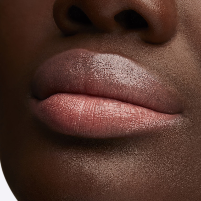 Lustreglass Lipstick, Thanks It’s M·A·C!, 540, 3g, Model, Deep Skin Tone