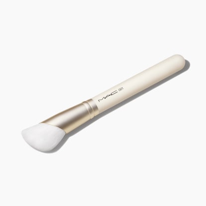 001 Serum + Moisturizer Brush, Product Shot