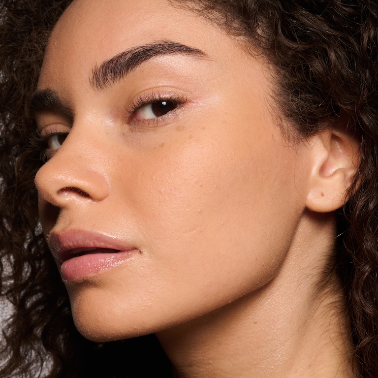 Mineralize Skinfinish Natural, 10.0 g, Medium Dark, Model