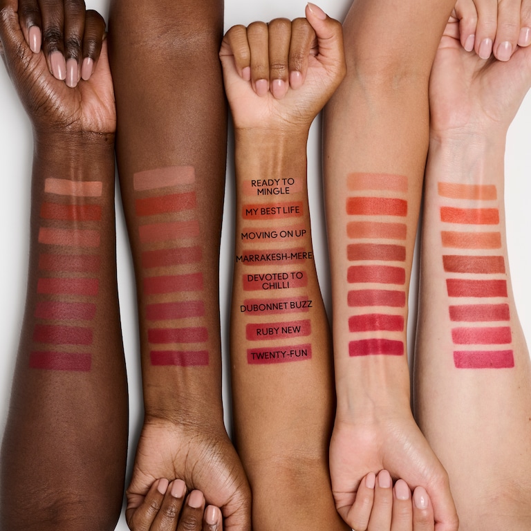 Powder Kiss Hazy Matte Lipstick, 3.5 g, Twenty-Fun, Model